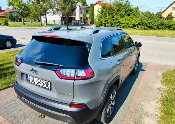 Jeep Cherokee cena 99900 przebieg: 49000, rok produkcji 2019 z Sławno małe 172